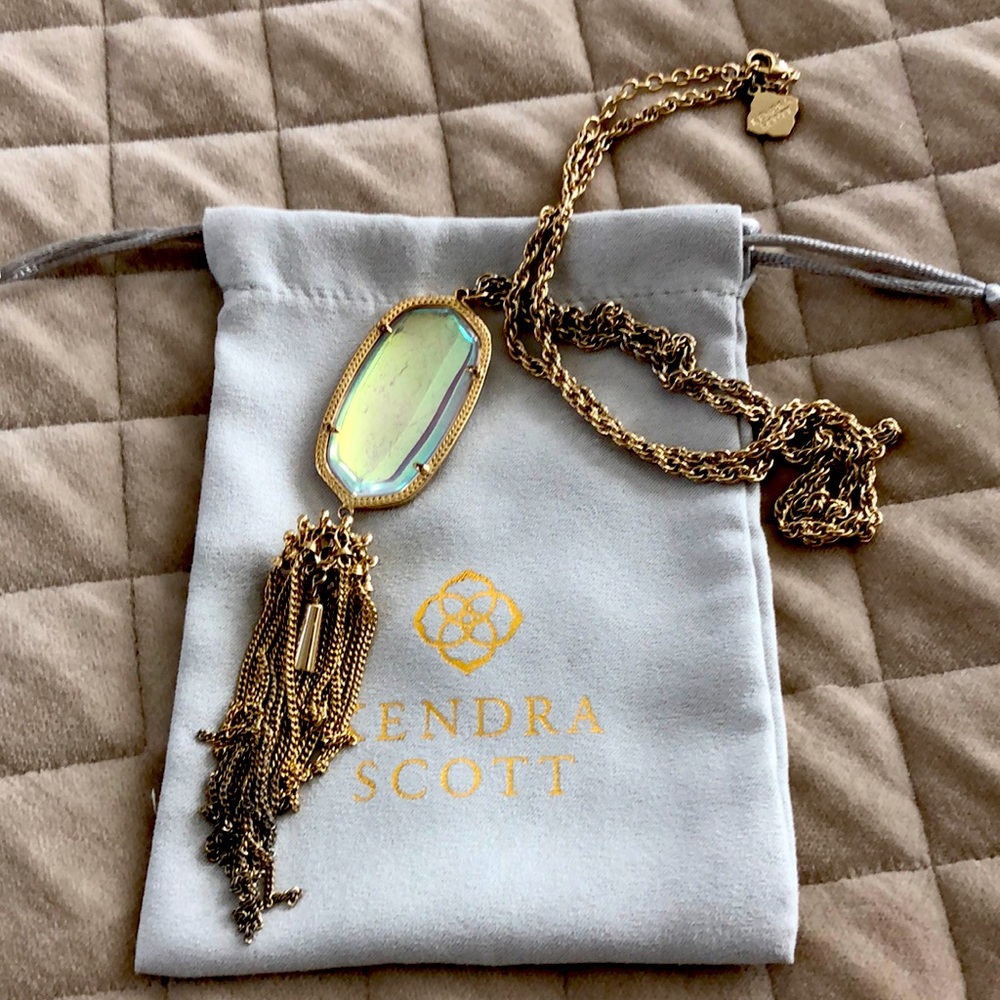 Beautiful Kendra Scott Rayne necklace!
